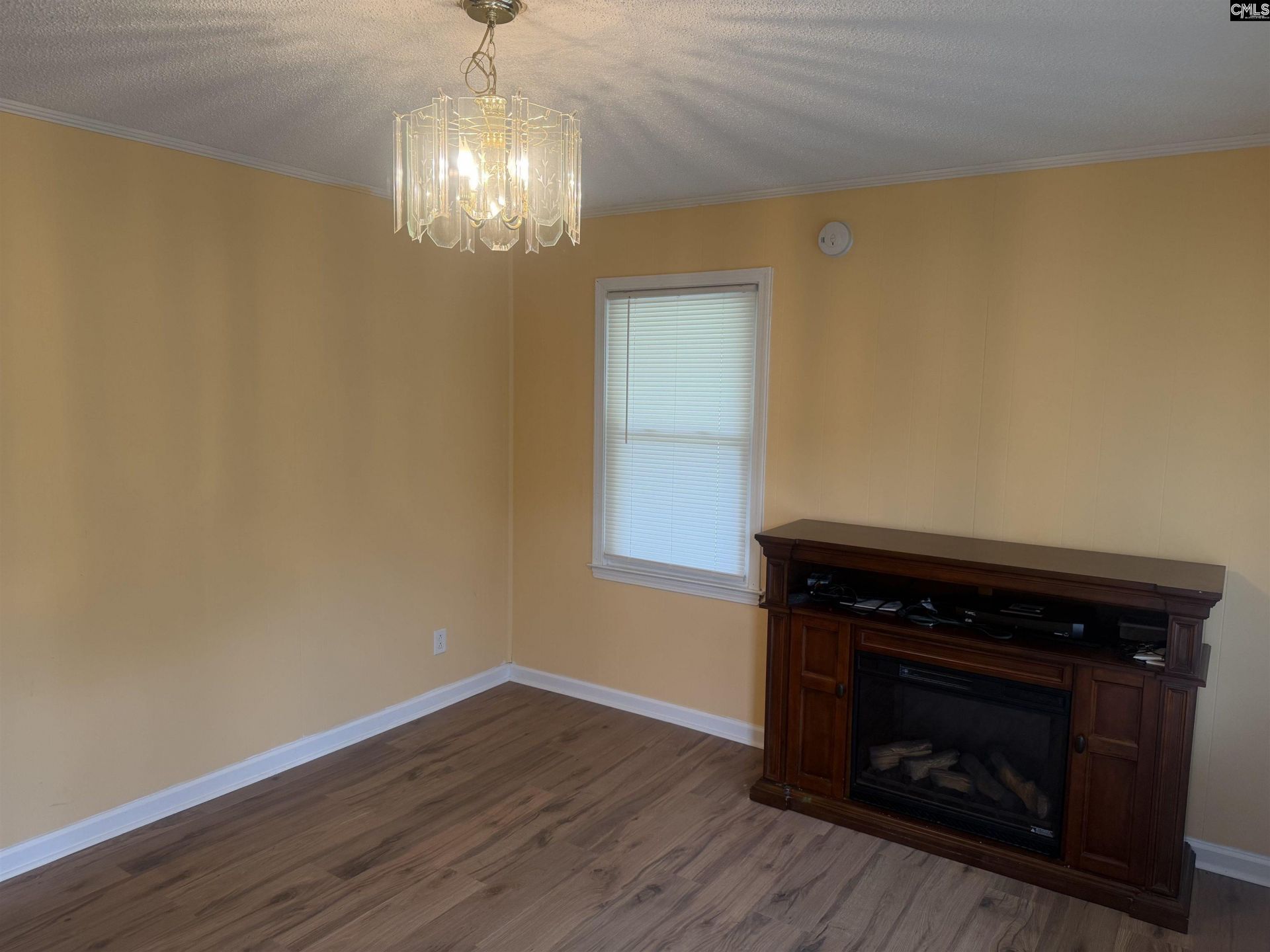 111 Angel Road Photo 12