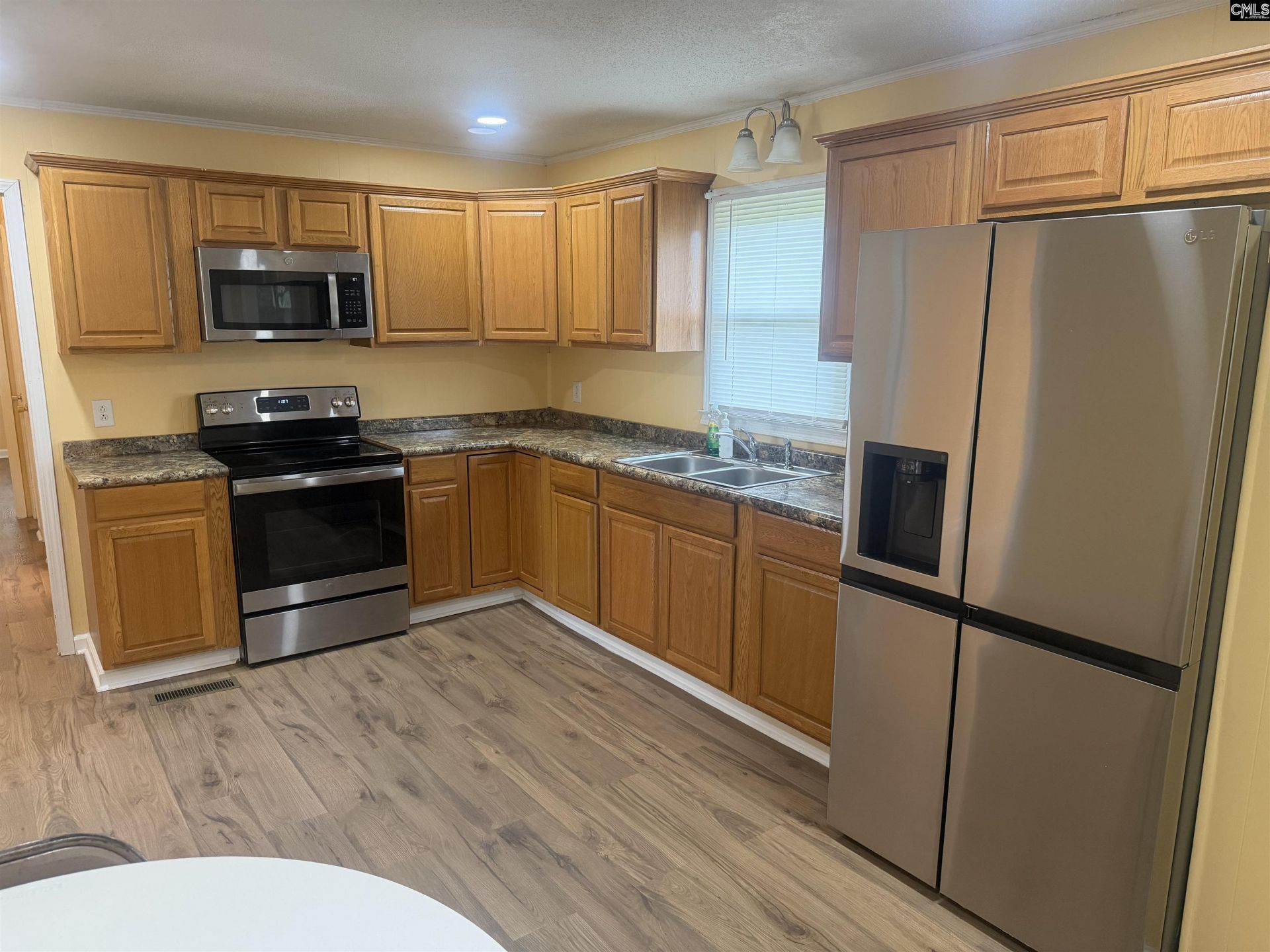 111 Angel Road Photo 14