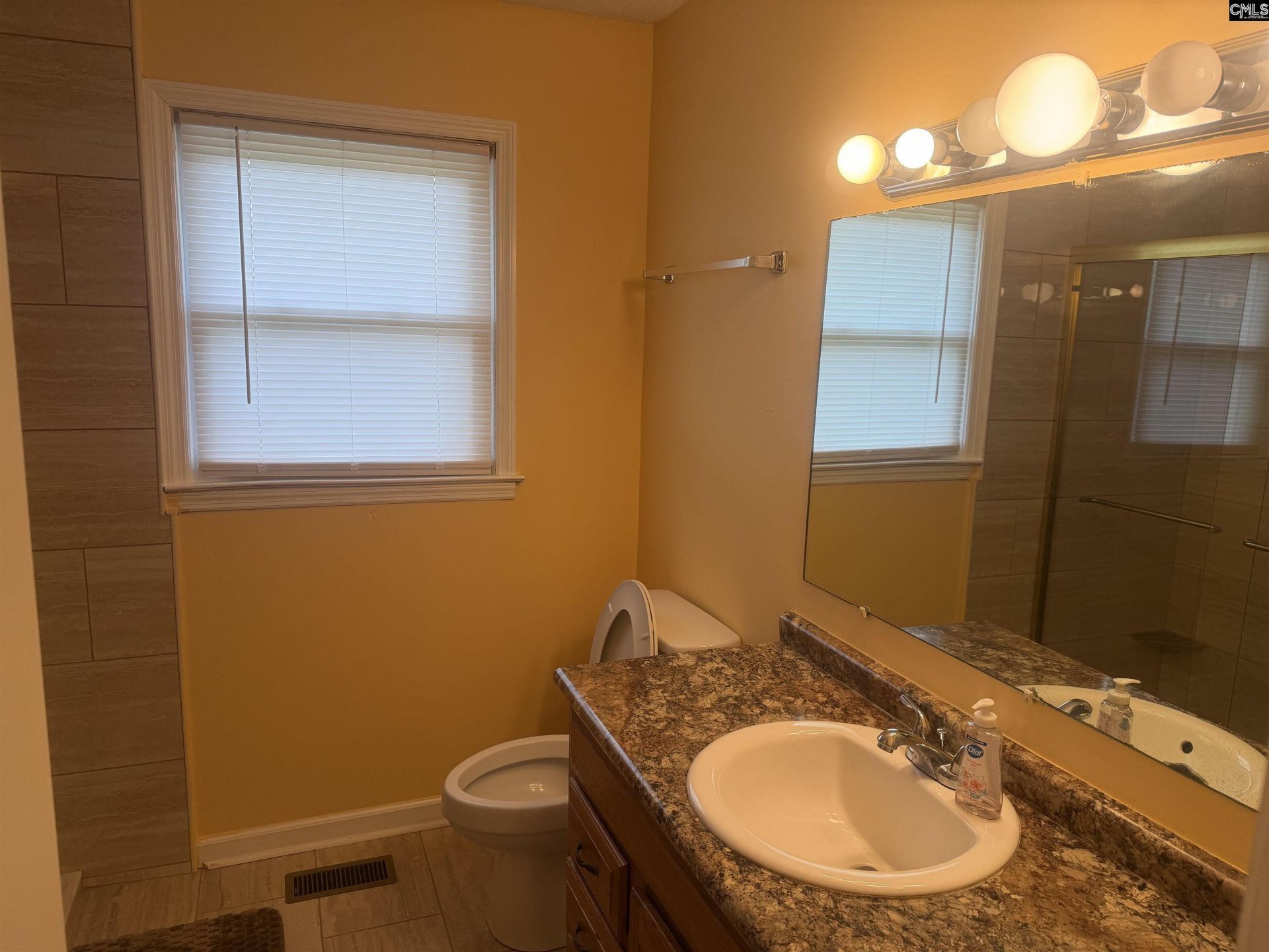 111 Angel Road Photo 17