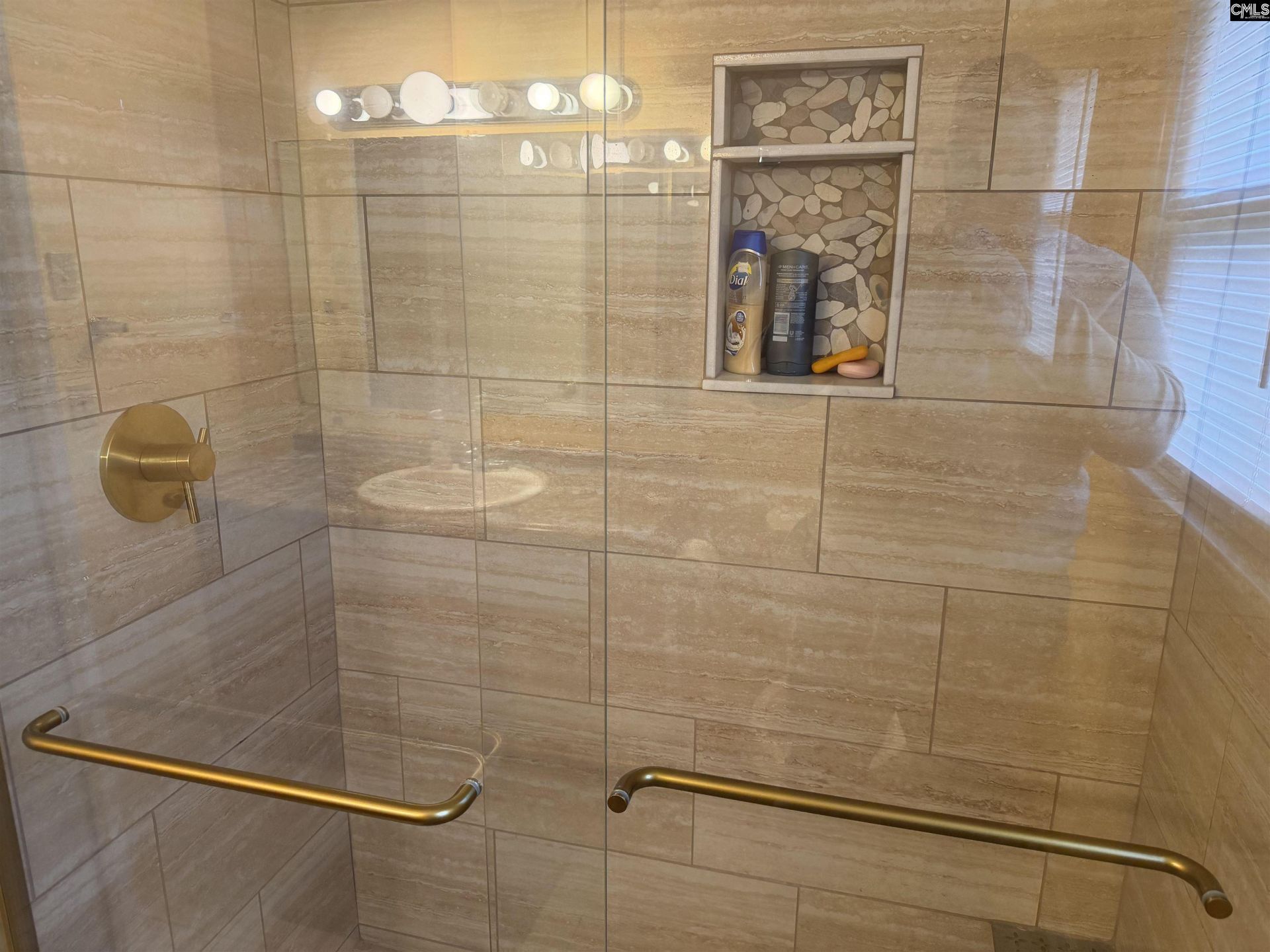 111 Angel Road Photo 18