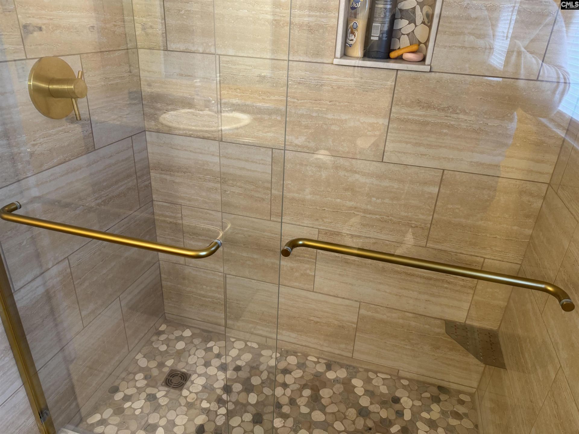 111 Angel Road Photo 19