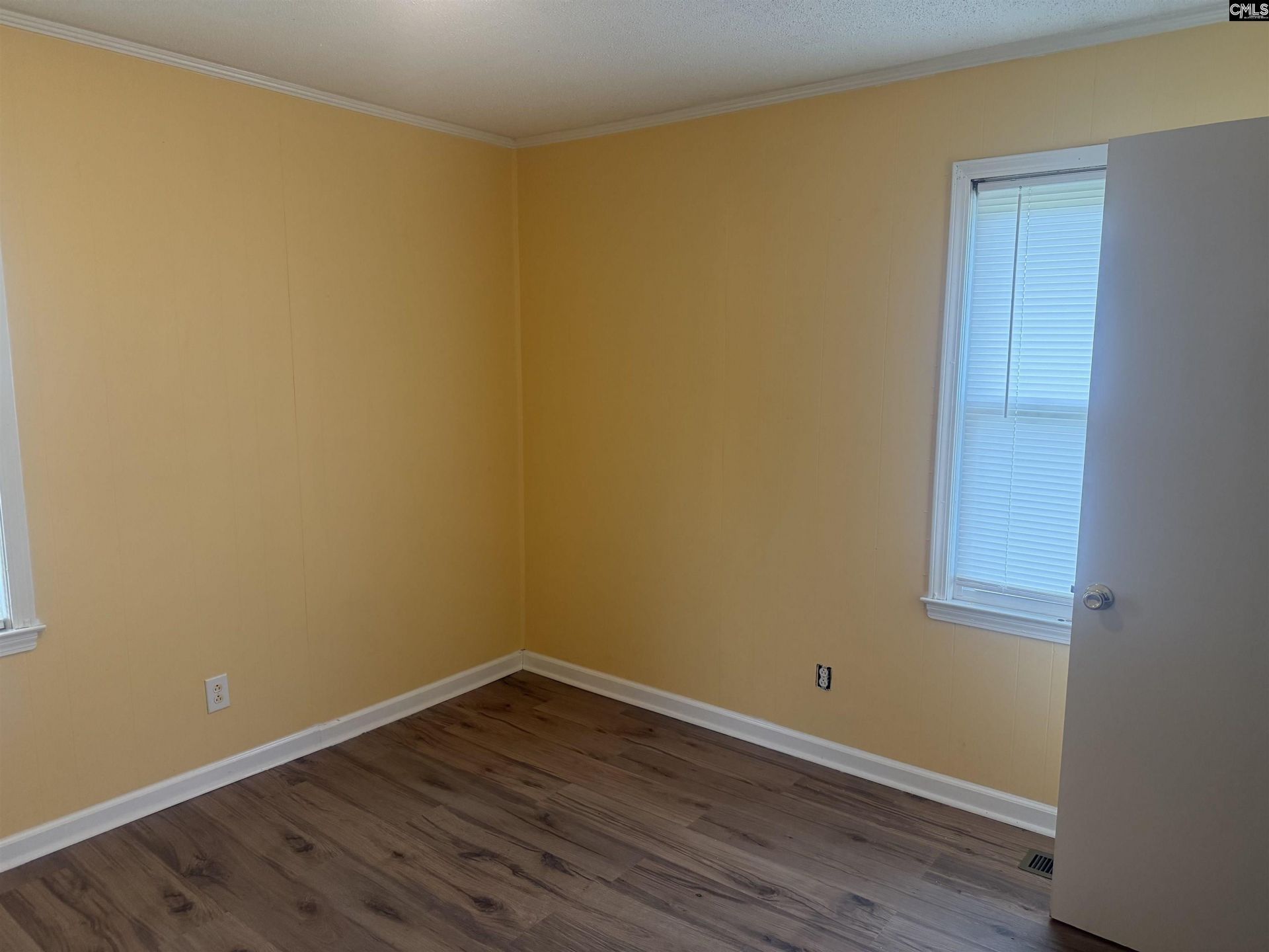 111 Angel Road Photo 20