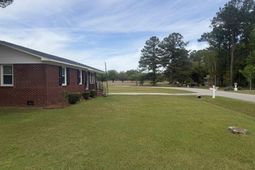 111 Angel Road photo 4