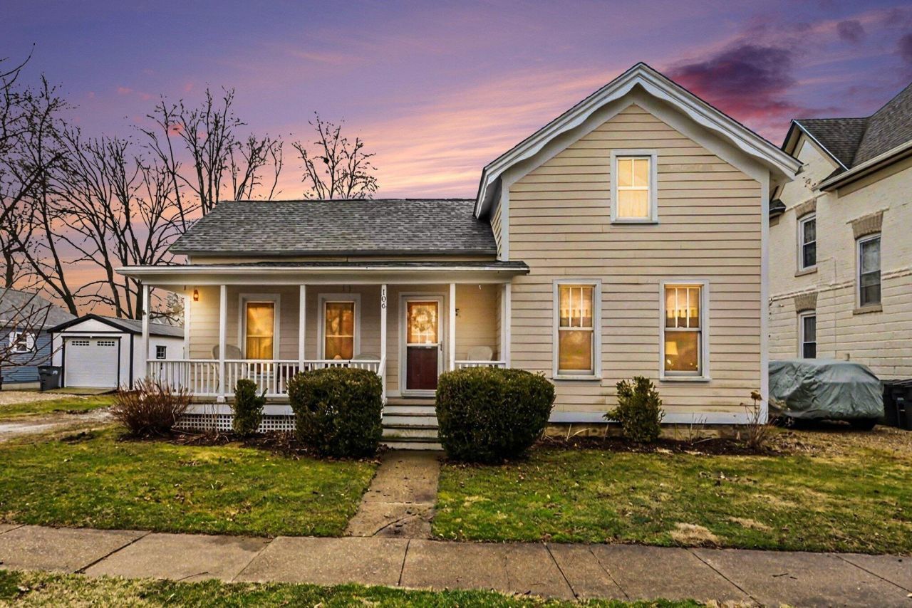 106 E Beech Street, Three Oaks, MI 49128 Main Photo