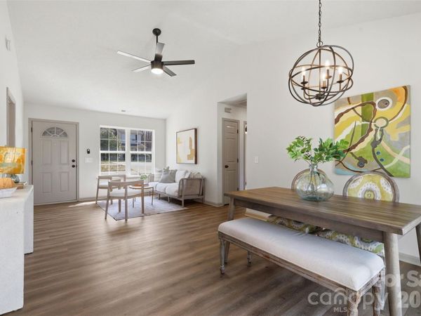 1420 Eagles Landing Drive, Charlotte, NC 28214