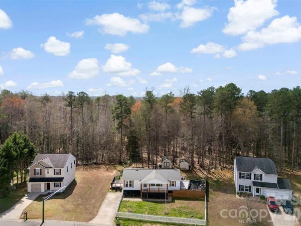 1250 Salvadore Court , Gastonia, NC 28052
