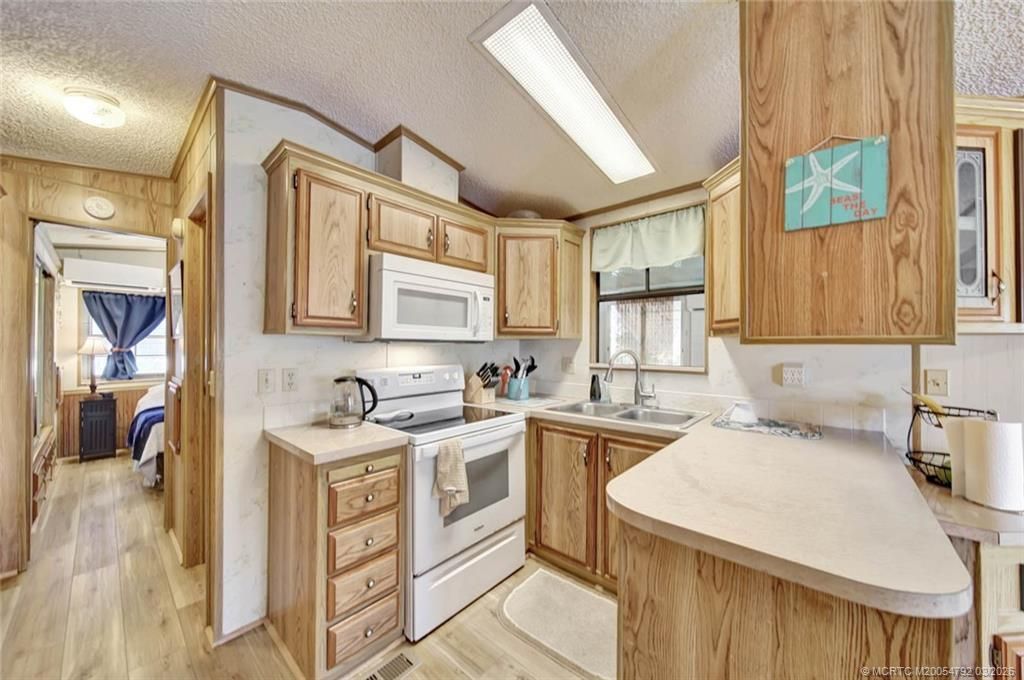 10851 S Ocean Drive, Unit 133, Jensen Beach, FL 34957 Photo