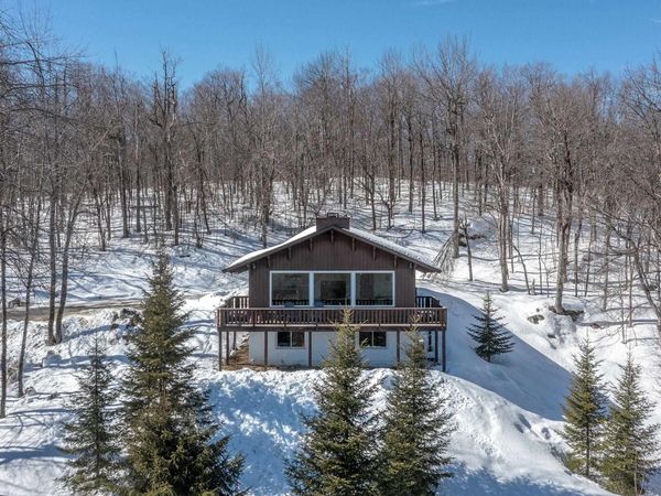 30 Upper Woods and Water Road, Winhall, VT 05340