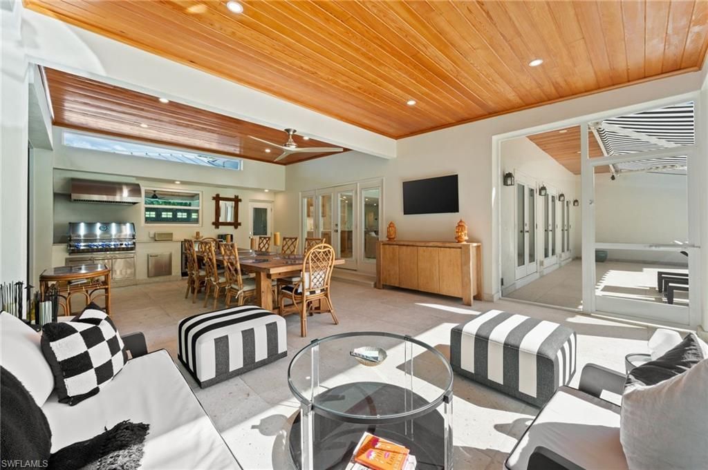 1949 Alamanda Dr , Naples, FL 34102 Photo