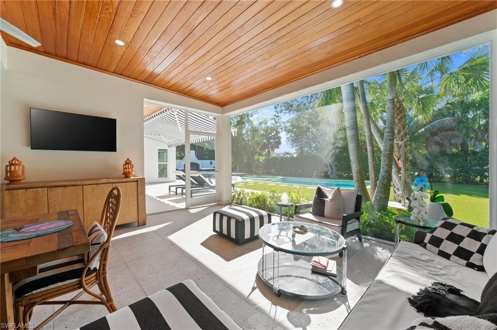 1949 Alamanda Dr , Naples, FL 34102 Photo