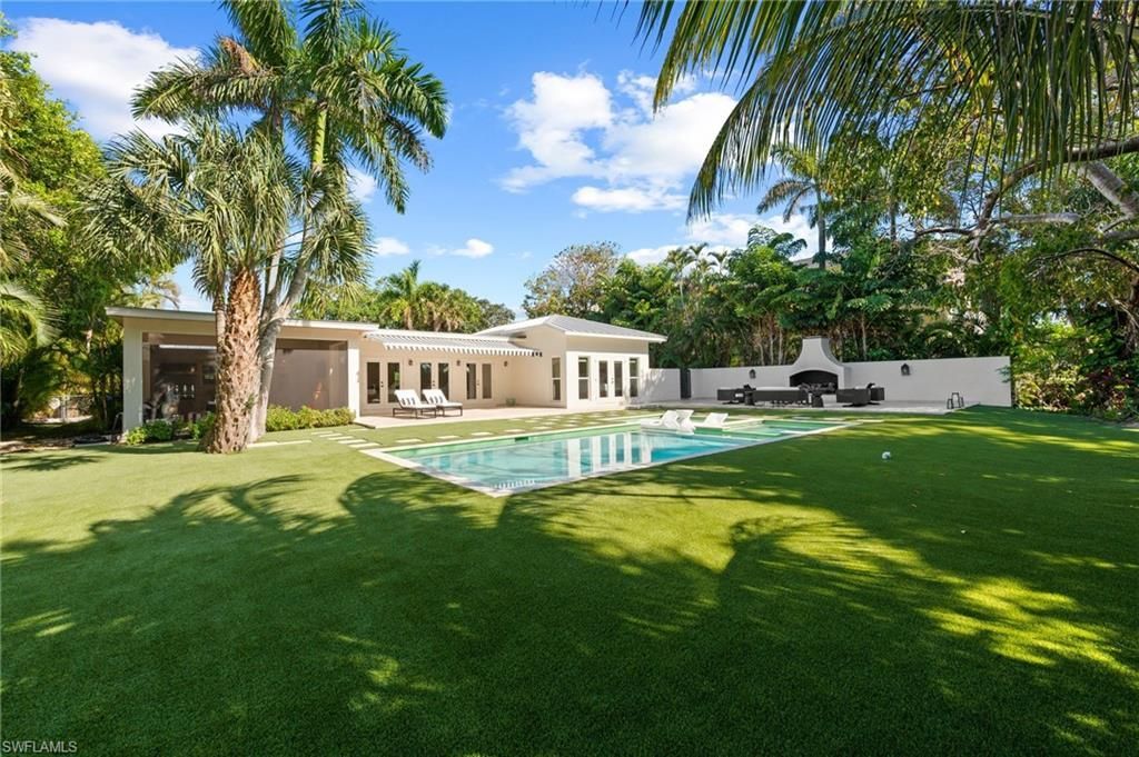 1949 Alamanda Dr , Naples, FL 34102 Photo