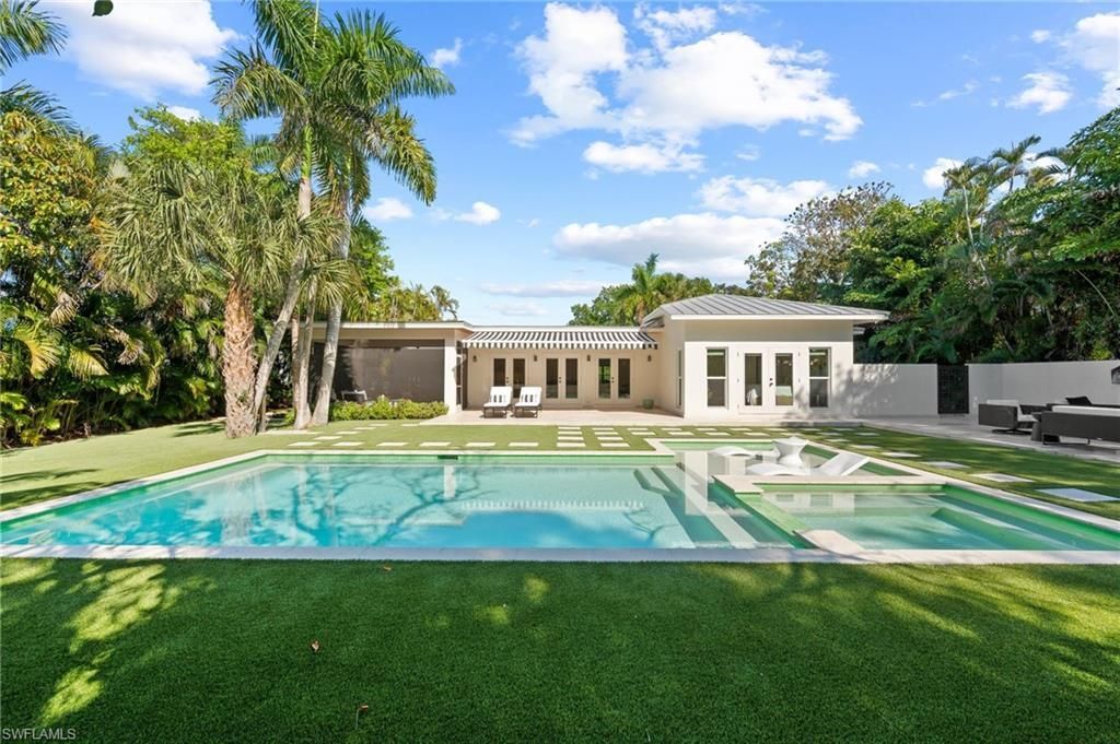 1949 Alamanda Dr , Naples, FL 34102 Photo