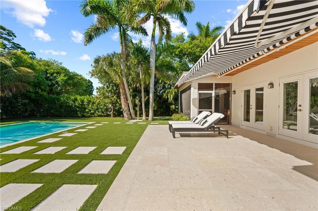 1949 Alamanda Dr , Naples, FL 34102 Photo