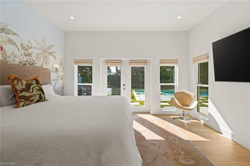 1949 Alamanda Dr , Naples, FL 34102 Photo