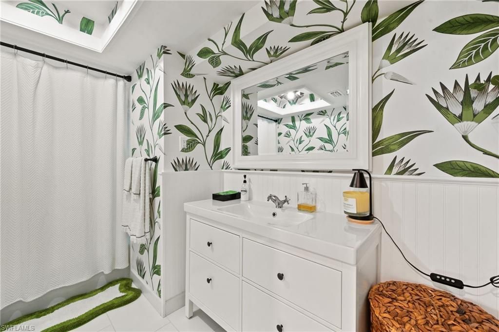 1949 Alamanda Dr , Naples, FL 34102 Photo