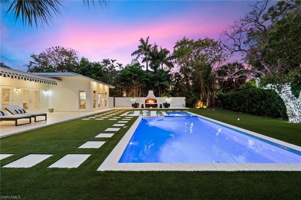 1949 Alamanda Dr , Naples, FL 34102 Photo