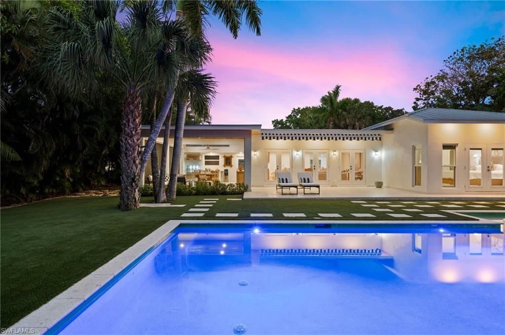 1949 Alamanda Dr , Naples, FL 34102 Photo