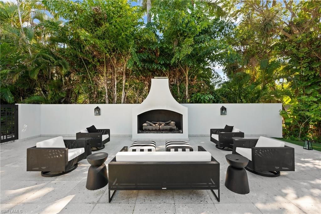 1949 Alamanda Dr , Naples, FL 34102 Photo