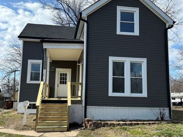 809 N Florissant Road , Ferguson, MO 63135