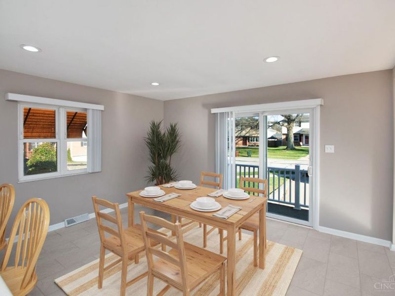 3433 Tolland Court, Green Township, OH 45248 Photo 10