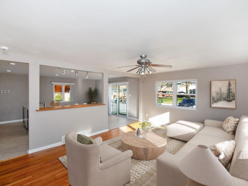 3433 Tolland Court, Green Township, OH 45248 Photo 2