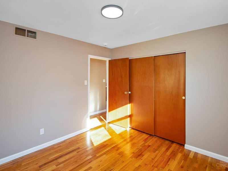 3433 Tolland Court, Green Township, OH 45248 Photo 25