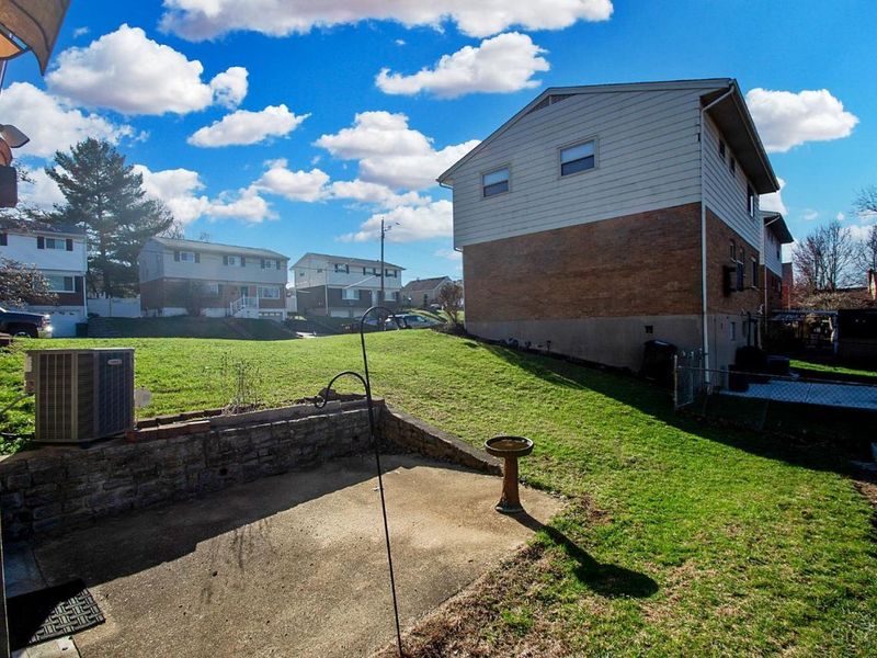 3433 Tolland Court, Green Township, OH 45248 Photo 30