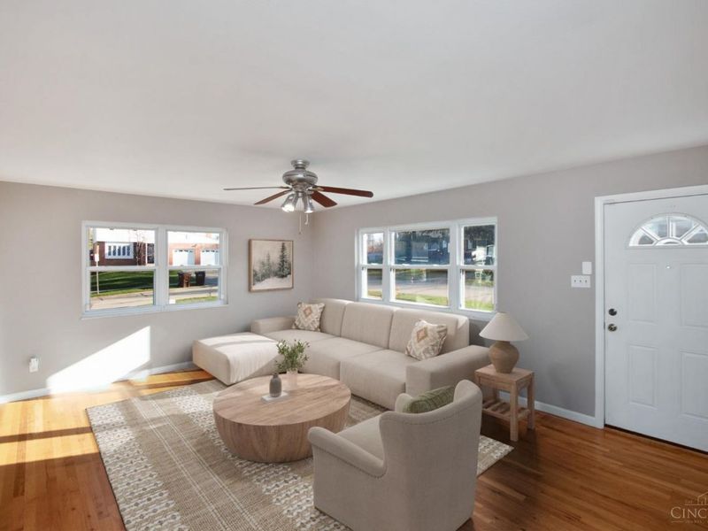 3433 Tolland Court, Green Township, OH 45248 Photo 4