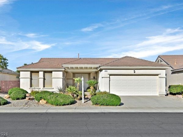 562 Mountain Links Drive , Henderson, NV 89012