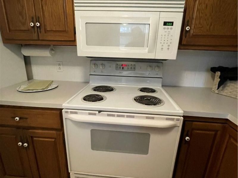 3025 Killian Road , Uniontown, OH 44685 Photo 7