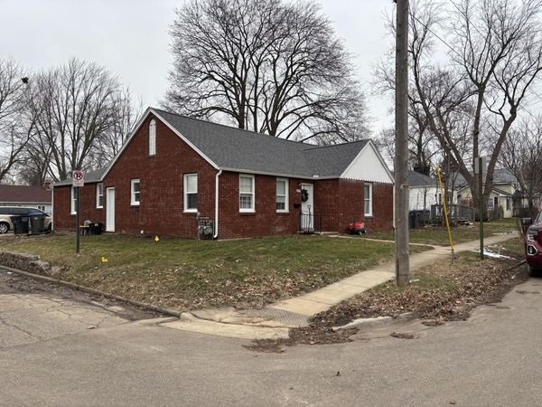 805 Michigan Avenue, Sturgis, MI 49091