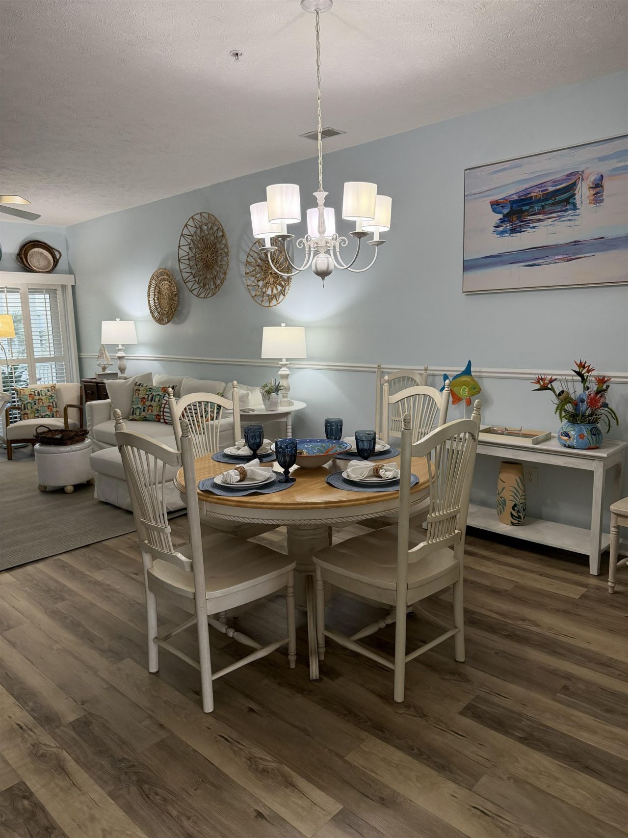 601 Hillside Dr. Photo 8