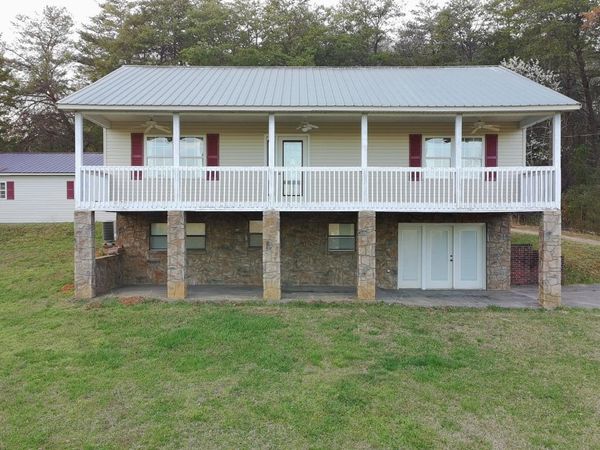 1429 Windsor Drive, Dandridge, TN 37725