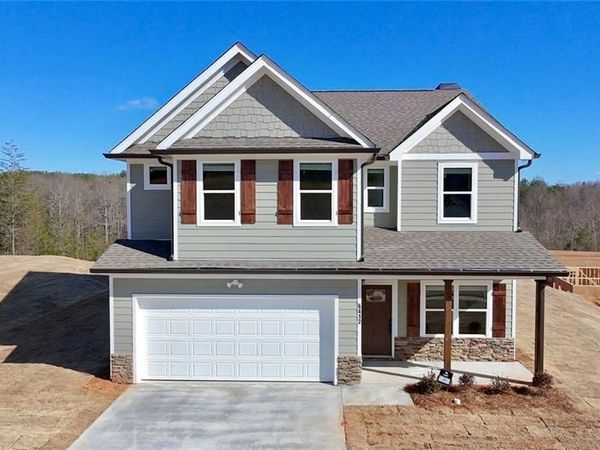 6454 Plantation Station Drive, Lula, GA 30554