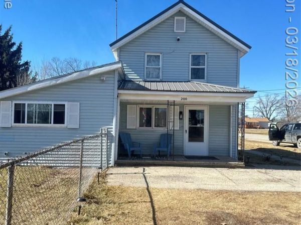 200 S Hayes Street, Farwell Vlg, MI 48622