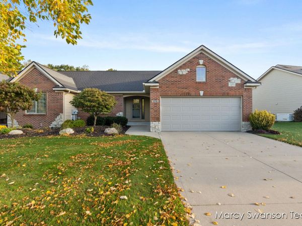 279 Aleigha Court NW, Grand Rapids, MI 49534