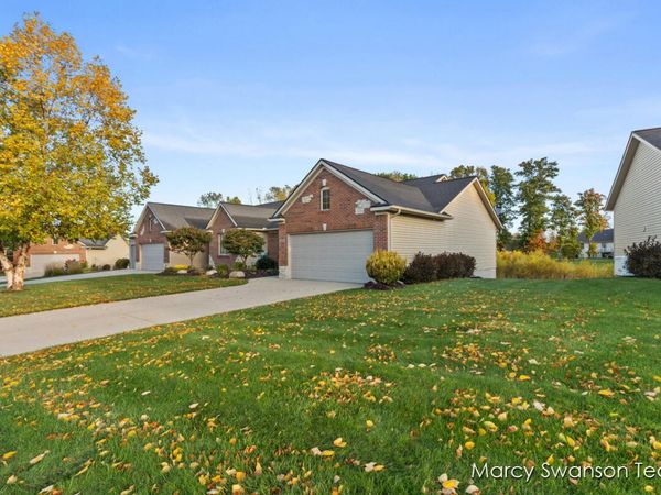 279 Aleigha Court NW, Grand Rapids, MI 49534