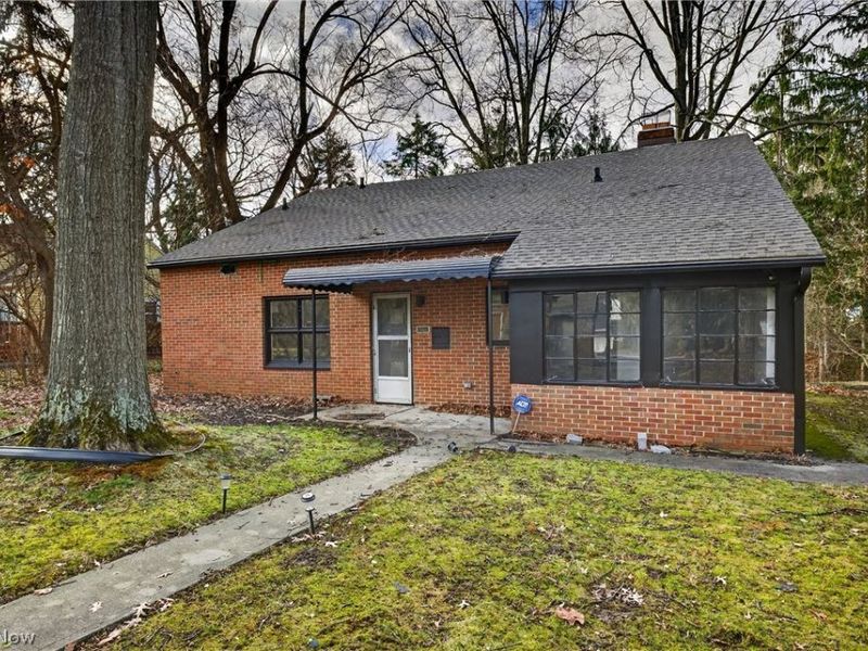 19871 Upper Valley Drive, Euclid, OH 44117 Photo 26