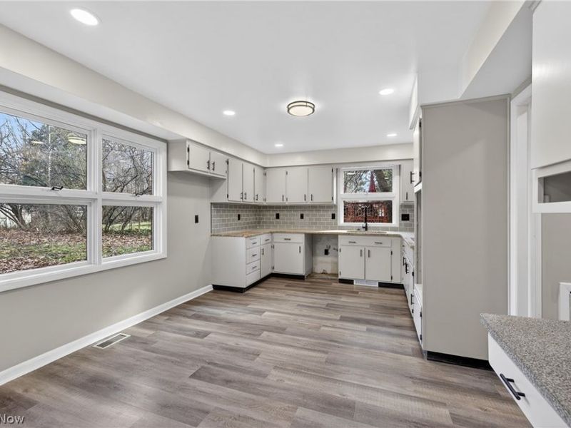 19871 Upper Valley Drive, Euclid, OH 44117 Photo 7