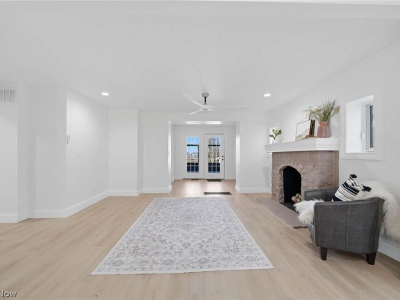 6097 Reno Drive, Louisville, OH 44641 Photo 13