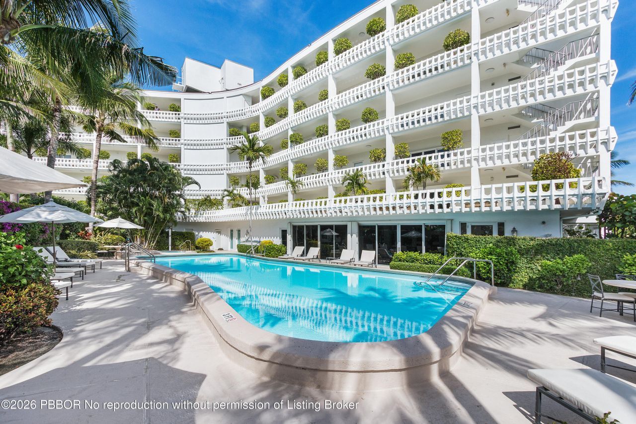 300 S Ocean Boulevard, Unit 2D, Palm Beach, FL 33480 Photo