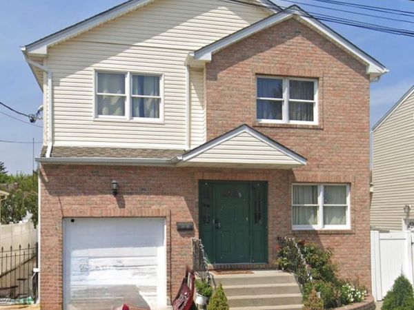 1318 Post Avenue , Elmont, NY 11003