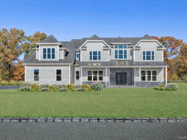 26 Estates Circle, Melville, NY 11747