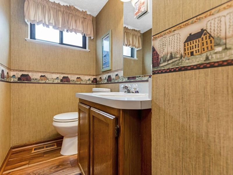 5885 Ballymead Boulevard, Dublin, OH 43016 Photo 34