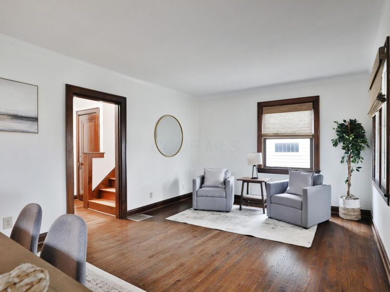 27 E Dunedin Road, Columbus, OH 43214 Photo 10