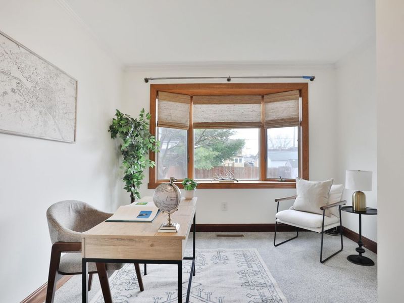 27 E Dunedin Road, Columbus, OH 43214 Photo 17