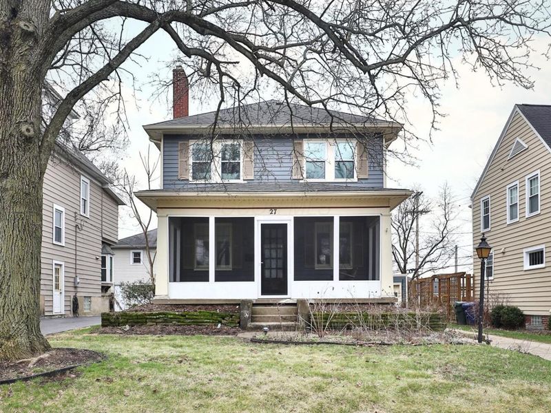 27 E Dunedin Road, Columbus, OH 43214 Photo 2