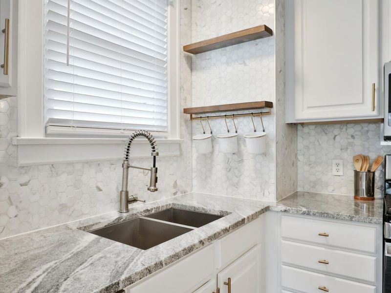 27 E Dunedin Road, Columbus, OH 43214 Photo 25