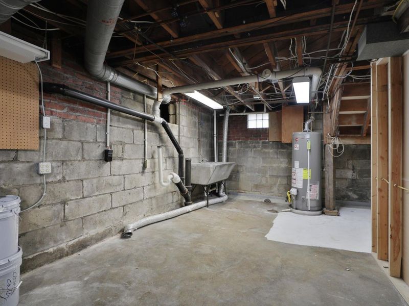 27 E Dunedin Road, Columbus, OH 43214 Photo 46