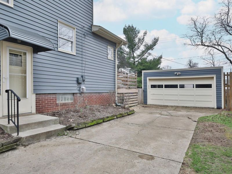 27 E Dunedin Road, Columbus, OH 43214 Photo 52